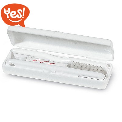 Set spazzolino da denti e dentifricio